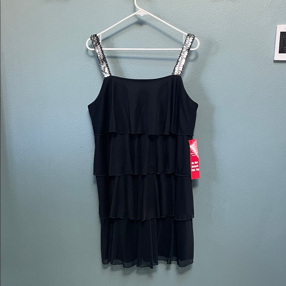 Enfocus Women Black Tiered Chiffon Cocktail Dress – Size 14W